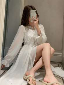 Women's Summer Romantic Vacation Wedding Lace Patchwork Semi-Sheer Chiffon Long Sleeve Robe & Camisole Dress Sleepwear Set - White - View 5