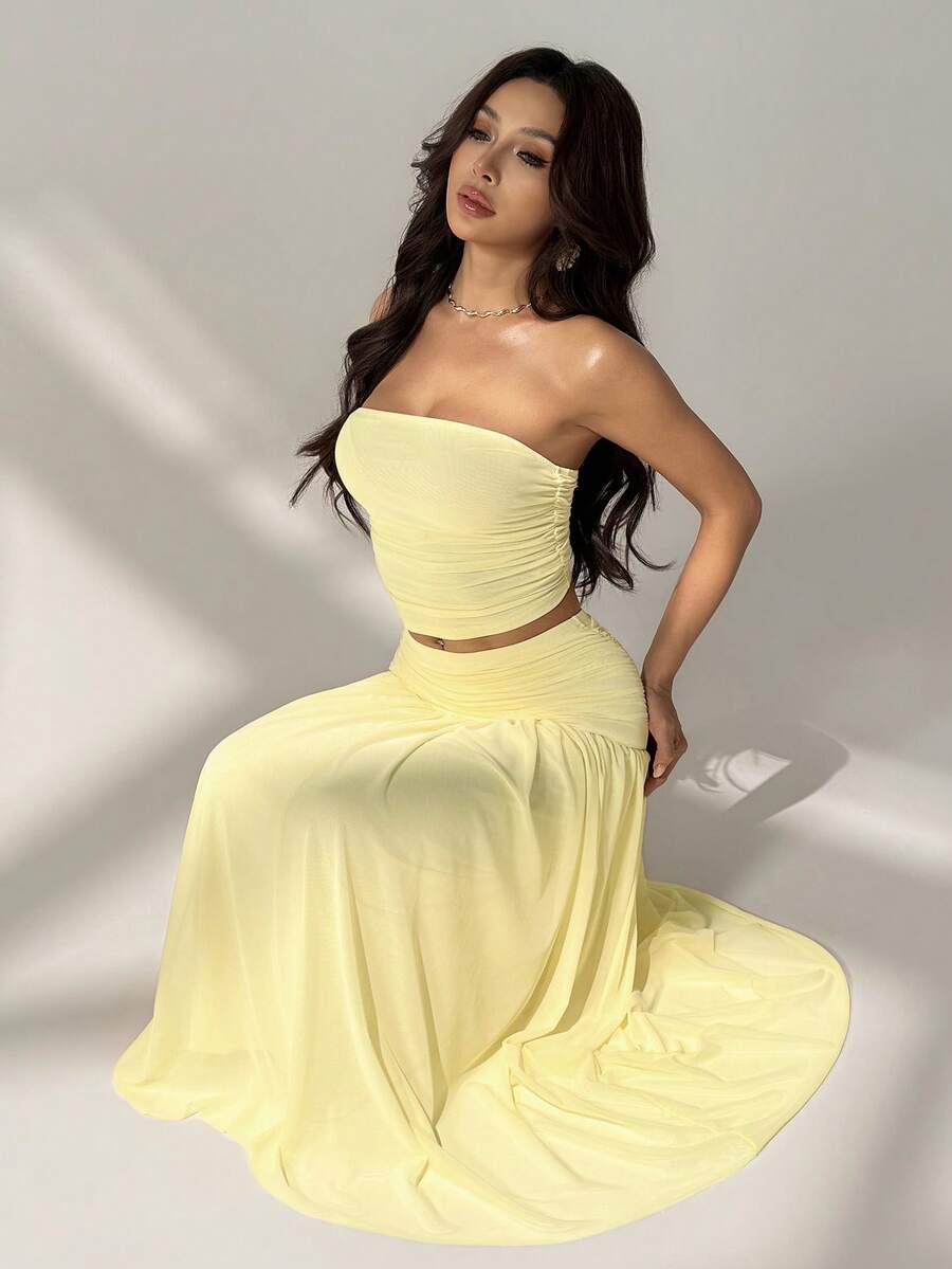 SHEIN PETITE 两件套女士浪漫粉色网纱抹胸上衣和高腰褶皱网纱长裙，春夏度假装 - 淡黃色 - 查看 1