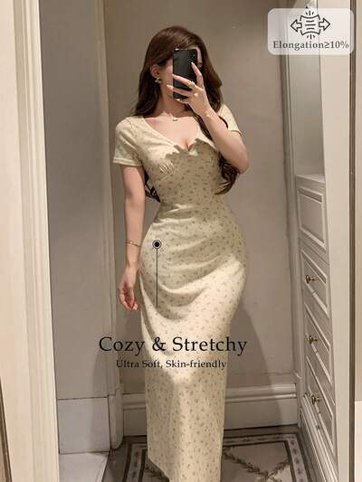 Camicia da notte estiva aderente con scollo a V e motivo floreale ditsy, abito da notte da donna