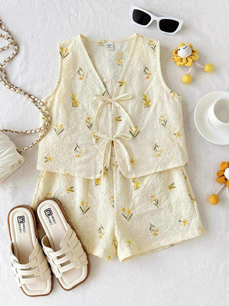 SHEIN Tween Girl Casual Yellow Jacquard Bow Tie Strap Top And Shorts 2-Piece Set - Yellow - View 1