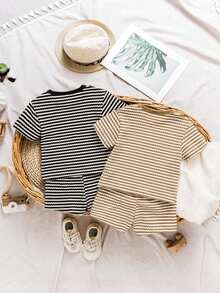 SHEIN Playful Pals 2 Sets Toddler Boys Black Khaki Horizontal Striped Textured Knit T-Shirt & Shorts Pants Outfits,Black And White Checkered,Summer,Casual,Work Clothing - Multicolor - View 2