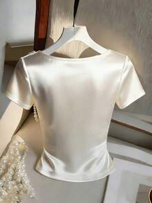 SHEIN White Satin V-Neck Pleated Front Ruched Waist Slim Fit Short Sleeve Cropped Chic Blouse Satin T Shirt Women's Short Sleeve Tops Elegant Top For Woman Tops For Women Elegant Classy Latest Tops For Women New Arrivals Silky Tops For Women Blouse For Women Formal Attire - White - View 3