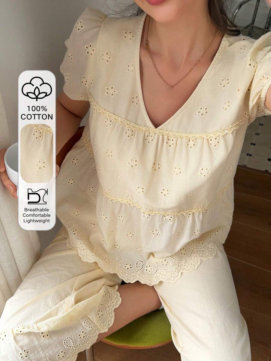 DAZY Bộ đồ ngủ nữ mùa hè ngọt ngào với chất liệu vải thêu khoét lỗ, tay áo hình cánh hoa. - Màu vàng - Xem 1