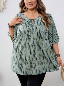 SHEIN CURVE+ Curve 尺码 US22 音乐节、海滨度假、波西米亚风女式印花系带领插肩袖衬衫，春/冬款 - 綠色 - 查看 4