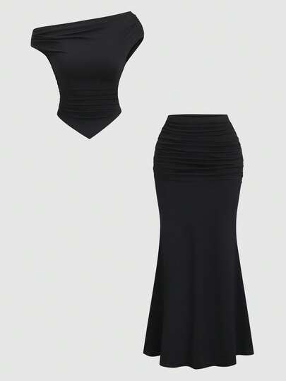 Sweetra 黑色不对称领口T恤和褶皱黑色半身裙两件套，春夏休闲装