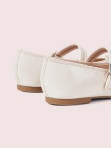 CUCCOO DOLLMOD Women's Apricot Round Toe Bow Decor Buckle Flat Shoes, Apricot Glossy Textured PU Upper, Suitable For Daily Commute, Birthday Party, And Casual Wear Spring Shoes - Apricot - View 10