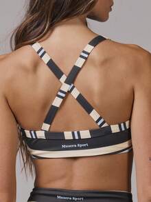 Musera Sport 条纹深V领交叉露背绑带运动文胸，适合运动健身、健身房、日常休闲穿着，可爱又百搭。 - 彩色 - 查看 2