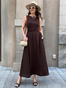 Solivie 女士休闲度假简约纯色褶裥腰部无袖连衣裙 - 咖啡棕 - 查看 9