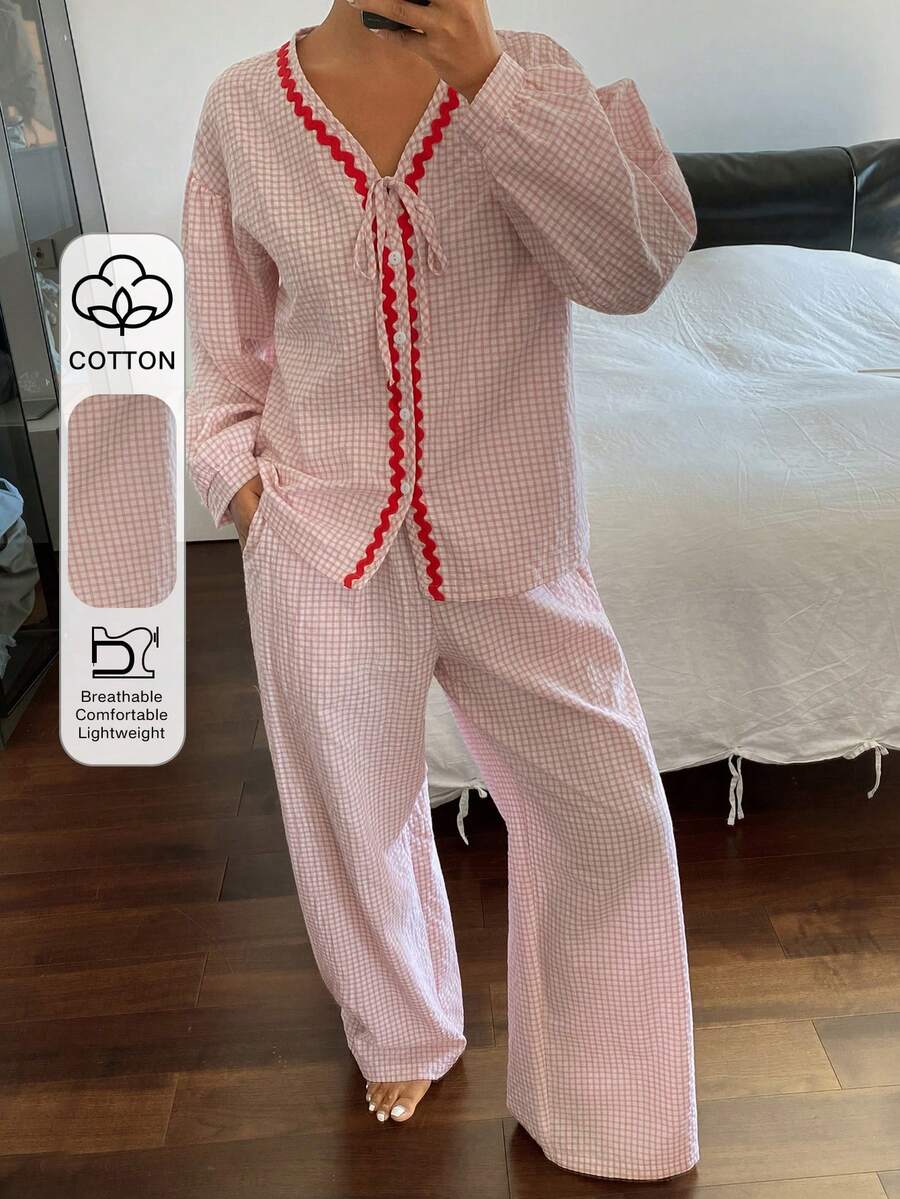 DAZY 女士春季睡衣套装,两件套,采用褶皱格纹面料,撞色荷叶边领口,系带开衫和长裤。 - 珊瑚橙 - 查看 1
