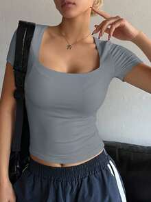DAZY Camiseta ajustada de manga corta con cuello cuadrado para mujer, tops lindos de verano - Neblina azul - Ver 4