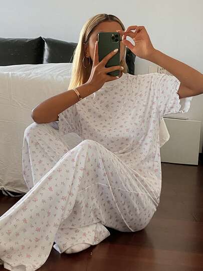 DAZY 2pcs/Set Women Ditsy Floral Loose Short Sleeve T-Shirt And Straight Leg Long Pants Pajama Set, Summer