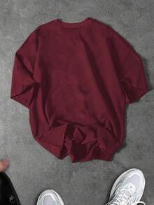 Sport MetroGents Camiseta deportiva de manga corta con cuello redondo y estampado gótico para hombres - Burdeos - Ver 5