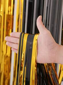1 Stück/2 Stücke schwarze und goldene Folien Fransenvorhänge, Lametta Metallic Vorhänge Fotohintergrund Streamer Vorhang für Neujahr Geburtstag Weihnachten Dekoration Abschlussfeier Rentnerparty Zubehör - Schwarzgold - Übersicht 5