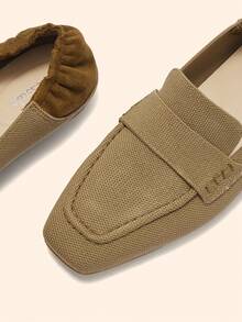 Ressula Women's Casual Versatile Commuting Flat Shoes - Khaki - View 6