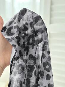 SHEIN LUNE 豹纹网纱圆领休闲通勤优雅修身女式衬衫 - 灰色 - 查看 6