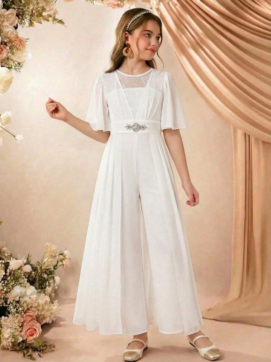 SHEIN Pitira Mono elegante para niña preadolescente con cuello redondo, mangas con volantes y decoración de strass - Blanco - Ver 1