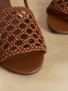 Rosivie Women's Bohemian Style Buckle Design Casual Flat Sandals - Coffee Brown - View 4