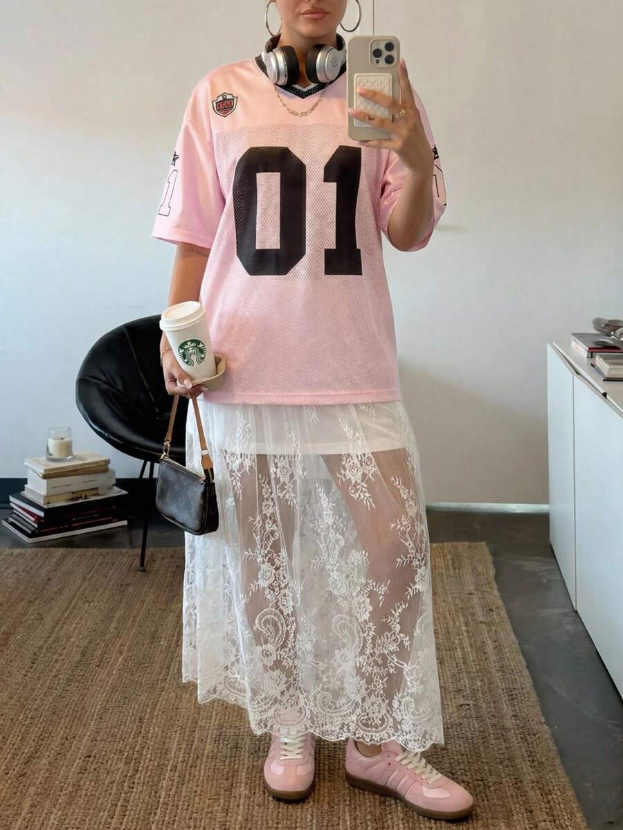 MainGRL Pink And White Summer Streetwear City Break Back-To-School Two ...