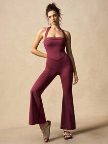 VARSIVA Bộ jumpsuit xòe cổ yếm hở lưng màu trơn - Đỏ - Xem 9