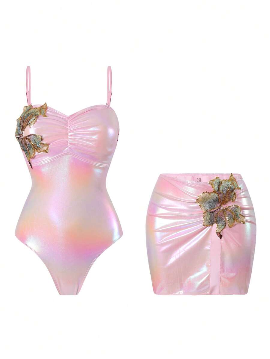 Swim Oasis 女士粉色亮面面料泳衣，带亮片花朵贴片和配套裙子，两件套沙滩度假套装，夏季 - 淺粉色 - 查看 1