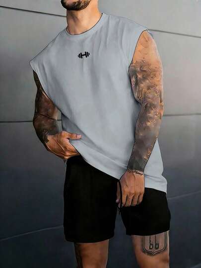 GymBeat Camiseta casual y deportiva versátil de hombre con cuello Mao e impresión de mancuerna