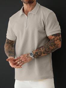 Manfinity Homme 男士純色落肩短袖半拉鍊休閒夏季 Polo 衫，正式款 - 卡其色 - 查看 4