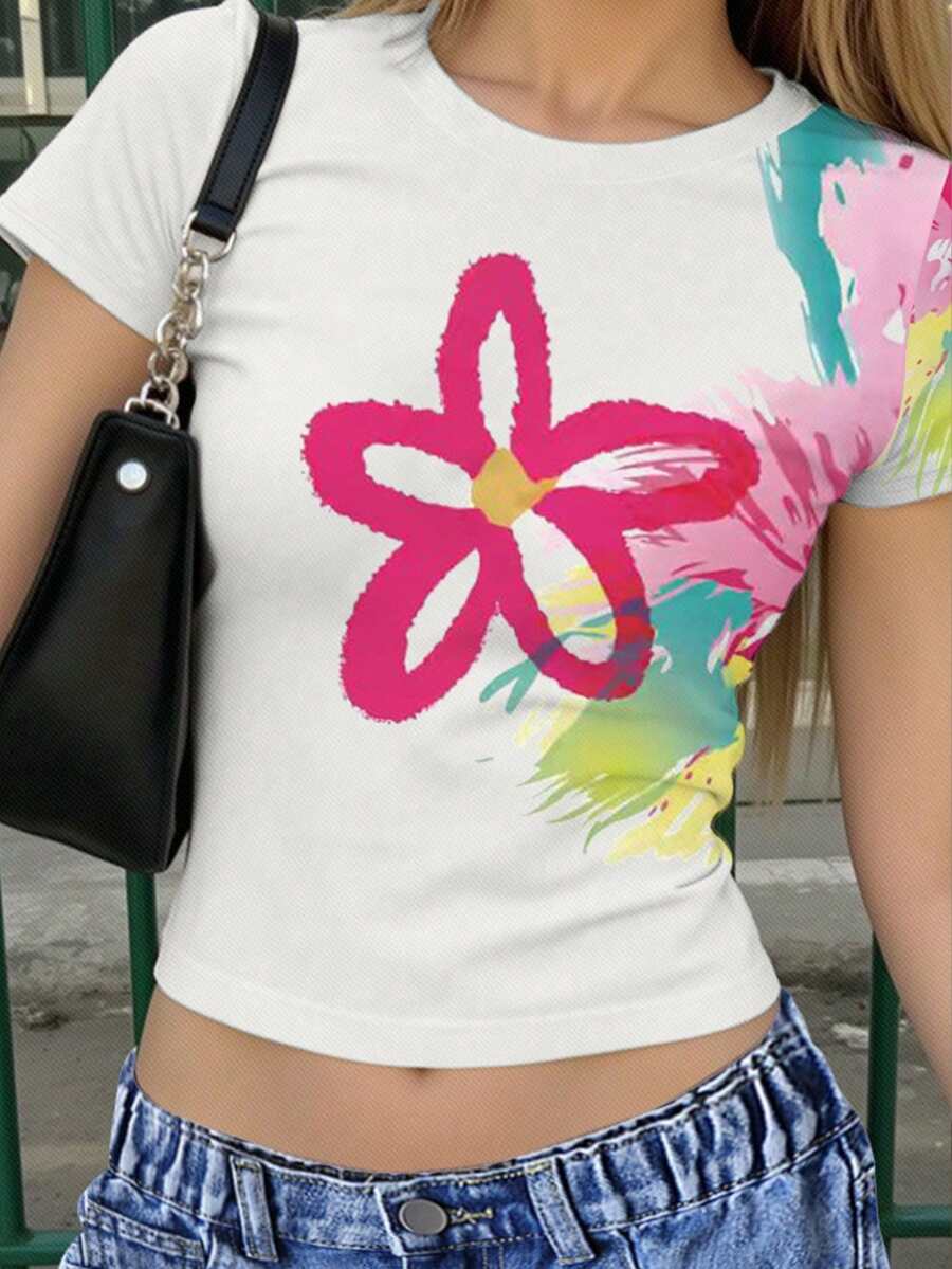 女童短款多巴胺印花T恤，适合外出、街头、春、夏、秋季穿着，也适合女孩度假休闲。白色修身短款舒适T恤，居家日常穿着皆宜。