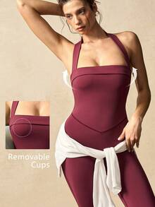 VARSIVA Bộ jumpsuit xòe cổ yếm hở lưng màu trơn - Đỏ - Xem 13