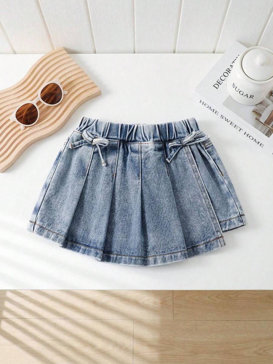 Young Girl Denim Shorts, New Casual Fashion Bow Design Washed Dark Blue Denim Pleated Skorts - Blue - View 1