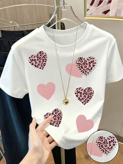 Girls & Young Women White Short T-Shirt, Summer Fresh Pink Heart & Leopard Print Short Sleeve, Casual Daily Versatile, Suitable For Spring, Summer, Autumn, Cropped Fitted Comfortable For Girls & Women