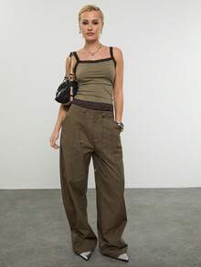 COUREZ 中筒灯笼褶尼龙长裤，可调节腰带 / Y2K 春季女装街头风抽绳棕色长裤，适合外出、音乐节、度假、夏季旅行等场合穿着。 - 橄欖綠 - 查看 2