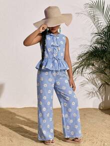 SHEIN Conjunto de top sin mangas con cuello redondo y volantes en el bajo, talla grande pantalones de pierna ancha, con estampado de cuadros de margaritas en azul y blanco, para niña preadolescente, estilo primavera/verano minimalista y fresco - Azul - Ver 3