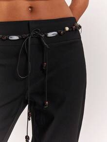 SHEIN BAE 春夏休闲度假超低腰串珠腰带装饰喇叭裤 / 时尚外出 / 百搭休闲 / 复古口袋腰带简约通勤办公修身低腰裤 / 休闲裤 / Y2K 裤 - 黑色 - 查看 3