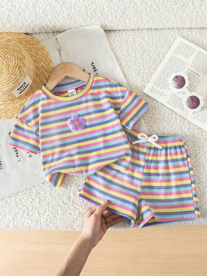 SHEIN Toddler Girls' Colorful Striped 2-Piece Set, Cute 3D Flower Short Sleeve T-Shirt + Shorts, Casual Loose Outfit, Comfortable For Home And Outdoor, Adorable & Youthful Baby Fashion Set