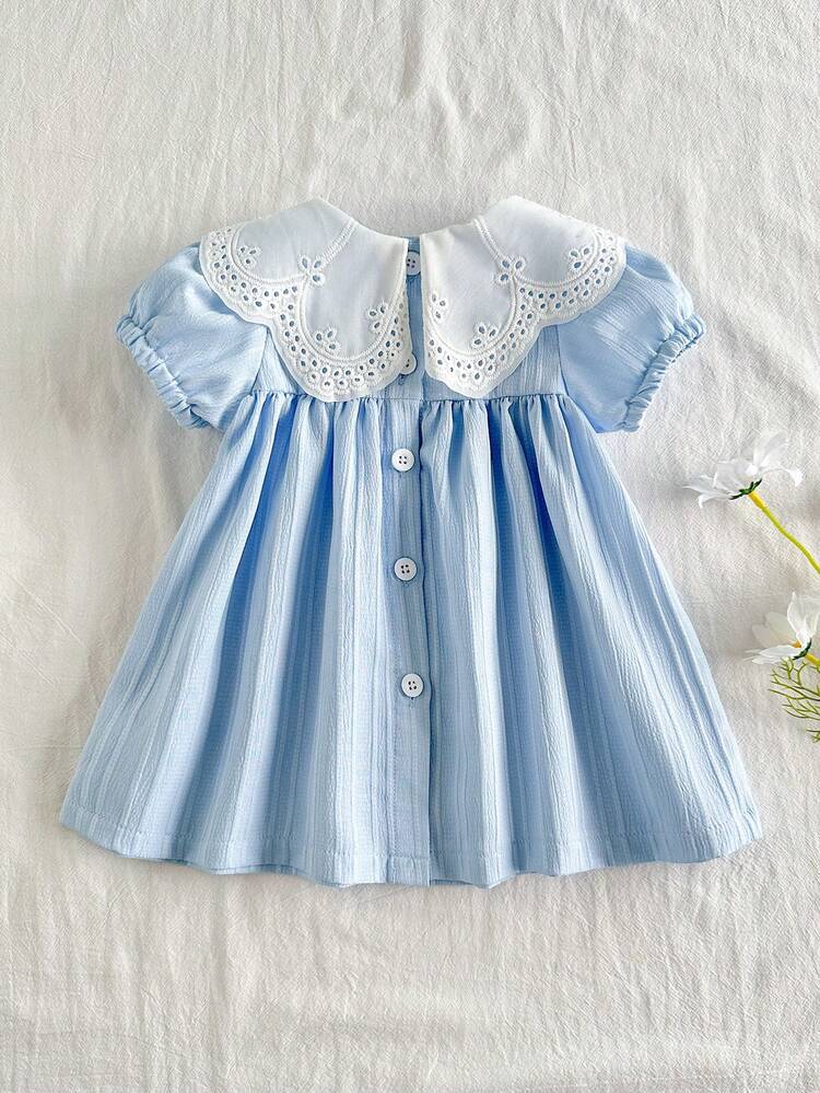 Vintaside Kids Vestido Solto Estilo Vintage Doce para Meninas com Gola de Renda Floral, Recorte Vazado e Pregas - Azul bebê - Visão 2