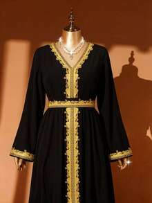 Plus Size Long Sleeve V-Neck Color Block A-Line Arabic Style Dress With Gold Lace Trim - Black - View 1