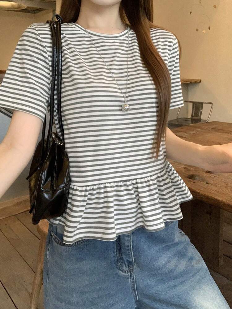Women's Loose Fit Ruffle Hem Striped Long Sleeve T-Shirt, Minimalist Design Summer