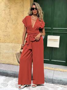 SHEIN Frenchy Mono de mujer con cuello en V minimalista y cintura ceñida, adecuado para vacaciones de verano - Color caoba - Ver 4