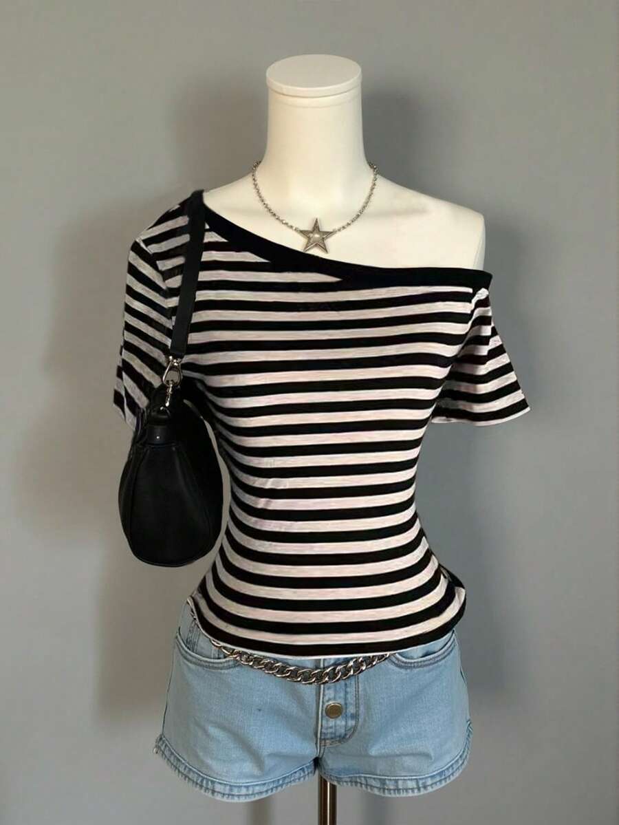 Lalippa Striped Print Asymmetric Collar Casual Short Sleeve T-Shirt - Black - View 1