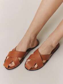 Styleloop Sandalias planas para mujer, sandalias romanas, sandalias bohemias con tiras cruzadas, zapatos de viaje de verano, para exteriores, playa, casual, adecuados para la temporada de vacaciones, primavera y verano - Marrón - Ver 3