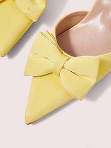 CUCCOO DOLLMOD 夏季柠檬黄凉鞋，尖头酒杯蝴蝶结后跟空心高跟女鞋 - 淡黃色 - 查看 5