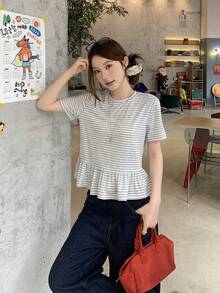 DAZY Women's Loose Fit Ruffle Hem Black And White Striped Long Sleeve T-Shirt, Minimalist Design - Light Grey - View 4