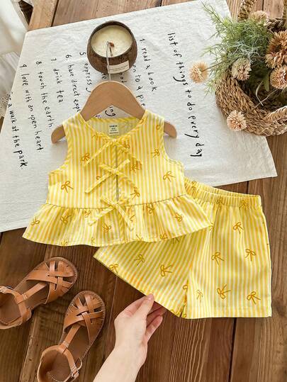 SHEIN Babygirl Cute Floral Print Camisole And Elastic Waist Shorts Set, Summer