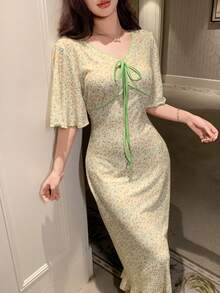 DAZY 浪漫花卉對比飾邊荷葉袖修身長洋裝，夏季女款睡衣睡袍 - 綠色 - 查看 6