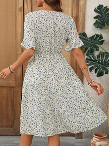 EMERY ROSE 女士碎花褶皱V领中长连衣裙，时尚百搭，适合派对和聚会 - 彩色 - 查看 2