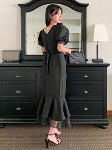 DAZY Women's V-Neck Elegant Mermaid Hem Waist Cinched Short Sleeve Mesh Double Layer Mid-Length Dress - Black - View 9