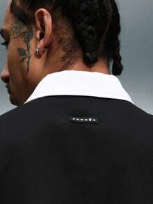 PLAYBOY X SUMWON 男士长袖翻领 Polo 衫，饰有兔子图案，休闲秋冬街头风经典纽扣门襟上衣 - 黑色 - 查看 5