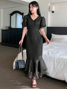 DAZY Women's V-Neck Elegant Mermaid Hem Waist Cinched Short Sleeve Mesh Double Layer Mid-Length Dress - Black - View 7