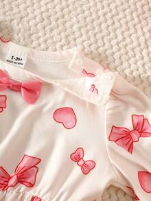 SHEIN 0-9个月新生女宝宝可爱粉色爱心针织长袖连衣裙，饰有3D蝴蝶结，简约休闲风格，适合日常穿着，每个宝宝的必备单品，也适合户外活动 - 白色 - 查看 5