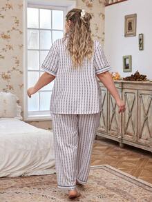 Dream Adore Bộ đồ ngủ tay ngắn, áo cardigan cổ bẻ, họa tiết hoa sọc nhăn, kiểu dáng phồng, có ve áo. - Nhiều màu - Xem 2
